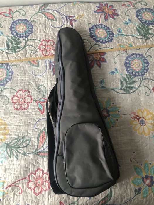 Укулеле R. empire