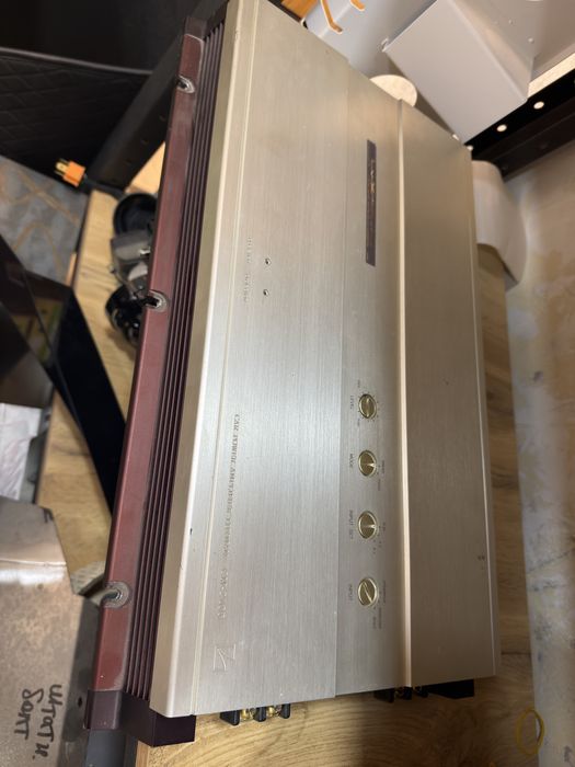 Luxman CM4050 и Luxman CM2100