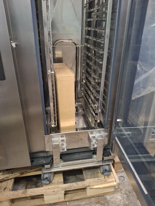 Конвектомат 20 тави FAGOR нов