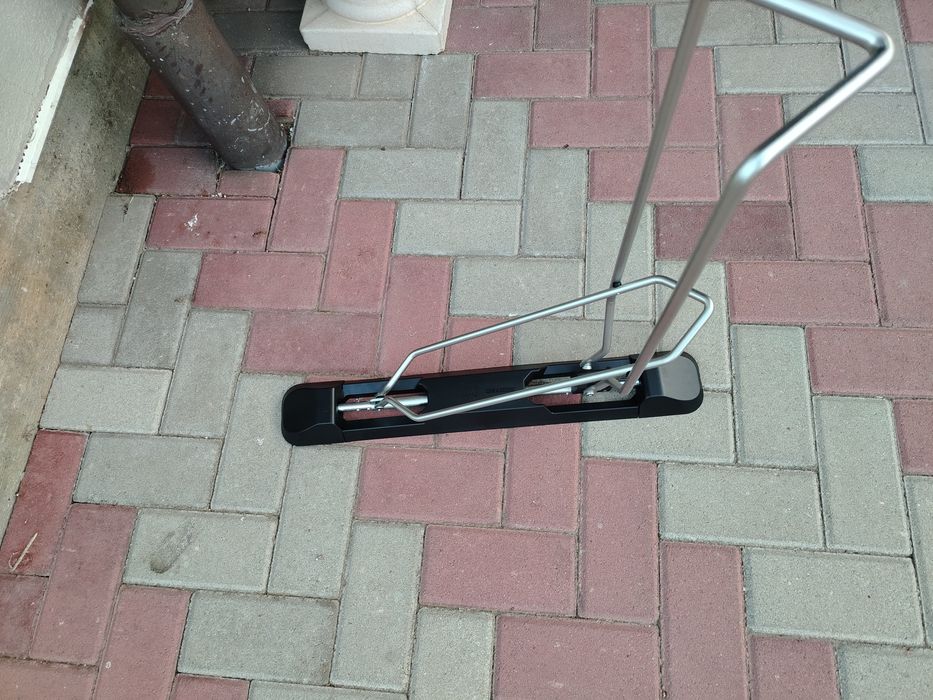 Vand suport pentru bicicleta