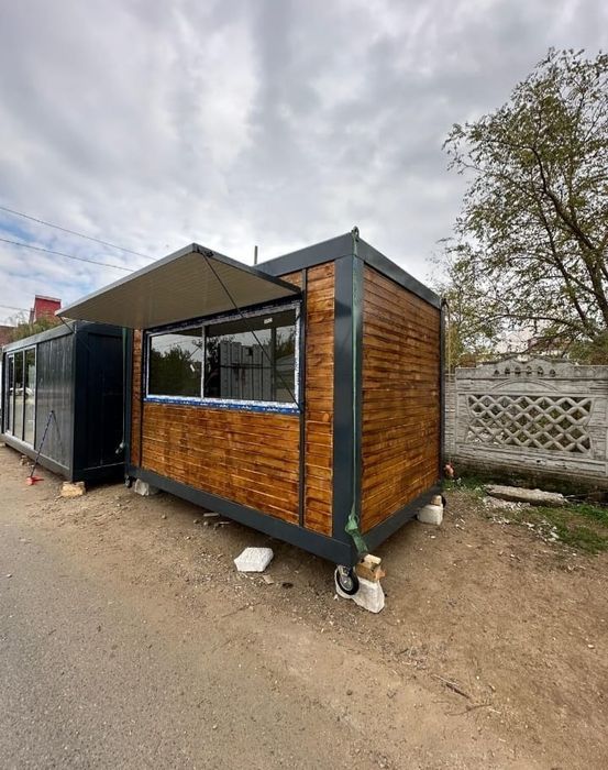 Vand containere modulare la super preț-calitate