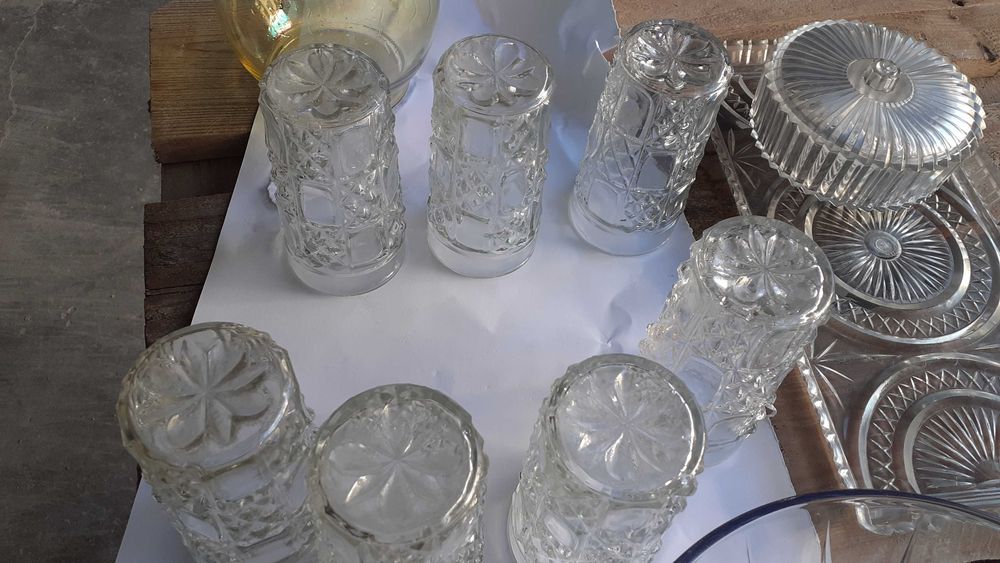 Лот стъклени  предмети