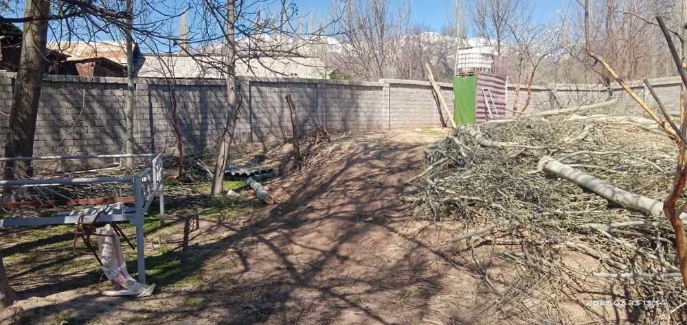 Ер сотилади октош сойлик центр, 7сотка,сув,газ,свет,канализация