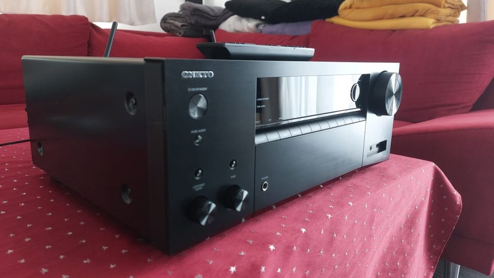 Vand Receiver Onkyo HT-R695, 4K, 3D, Dolby atmos si Vision, BT, USB, HDMI ARC si CEC, WiFi