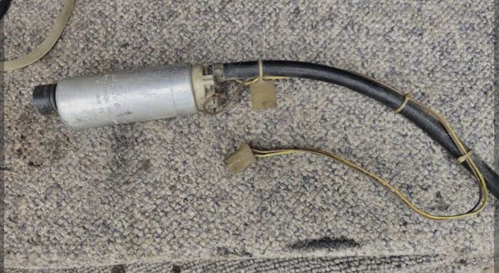 Продам бензанасос Ауди Б4 С4 оригинал