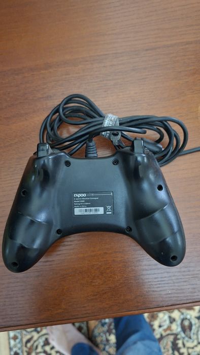 За Две джойстик оригинал 50$