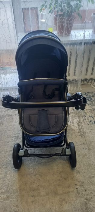 Продам детскую коляску