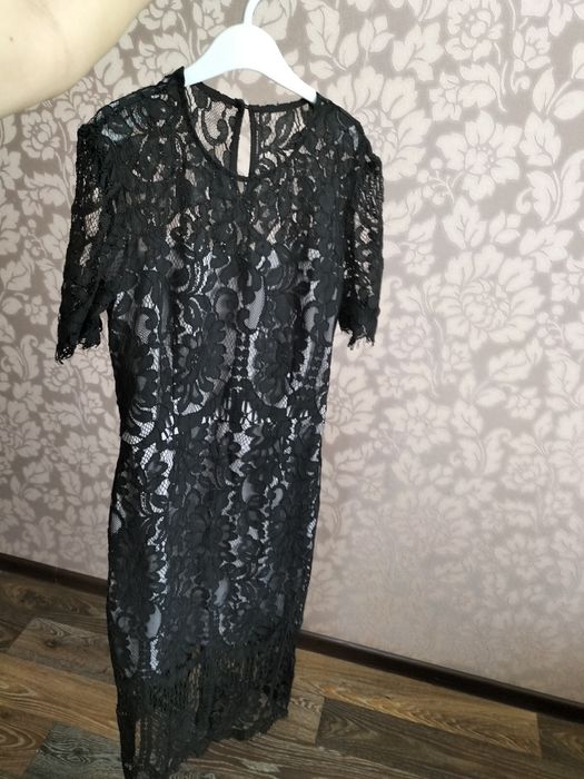 Платья хорошего качества по 1500