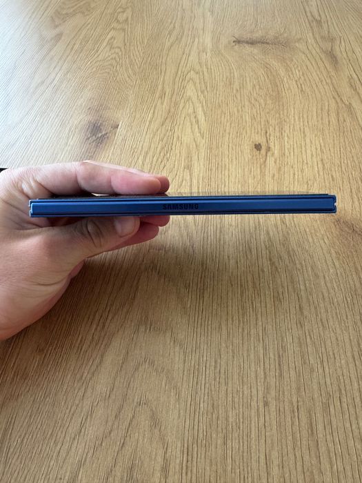 Продавам Samsung Galaxy Z Fold 7 Blue Shadow 512GB.