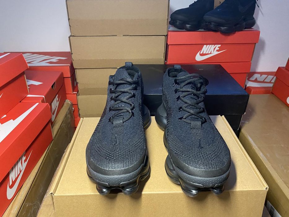 Nike Scorpion Flyknit 'All Black'