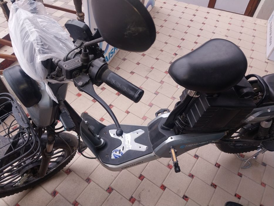 Электро скутер + бонусига ёмгирда ёришга ёпинчиги кушиб берилади  400$