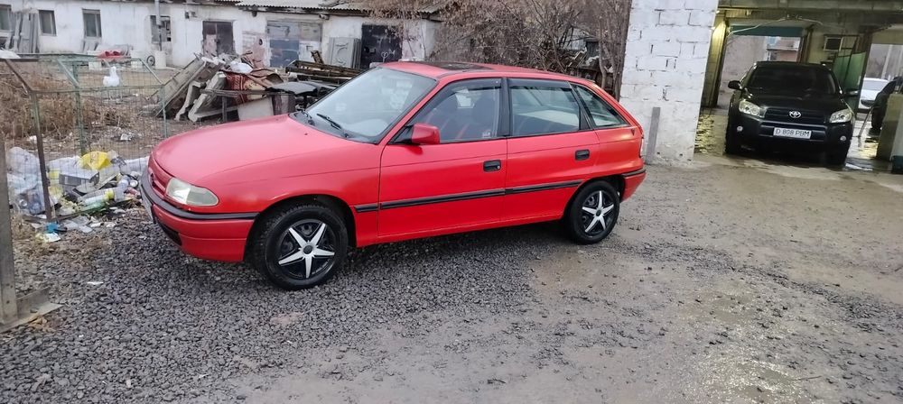 Автомобиль Opel Astra