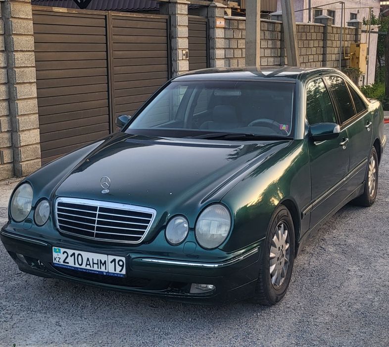 Продам мерс 2000г.в