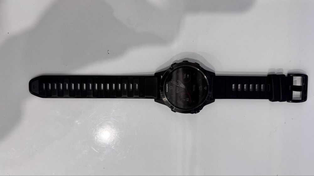 Продам Garmin fenix 5