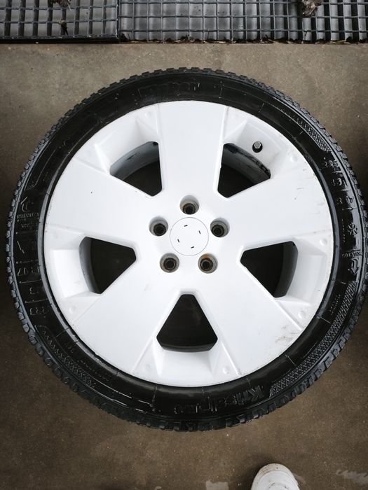 Гуми с джанти 17ки