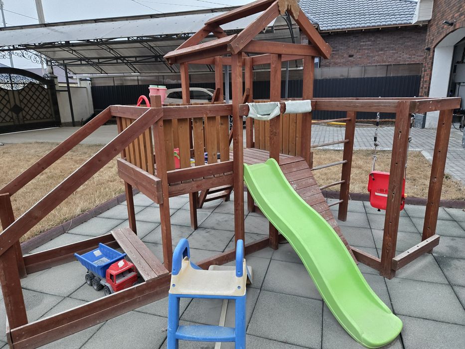 Б/у детская игровая площадка