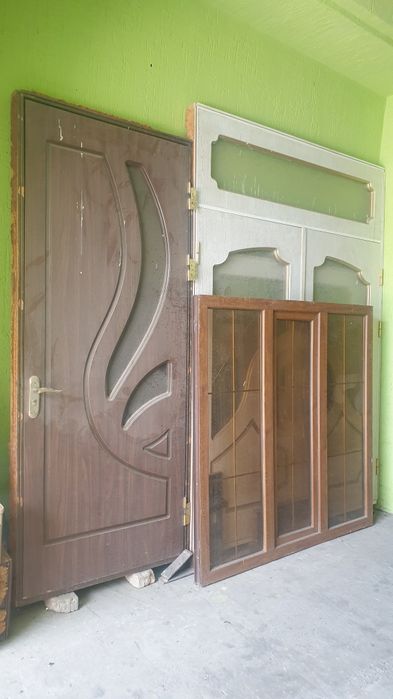 Срочно.Продается окно и двери