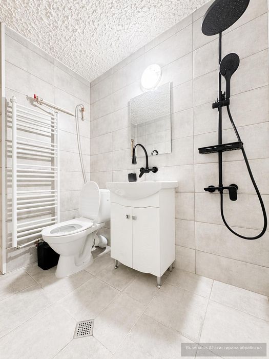 Двустаен апартамент в ж.к. Люлин 6.