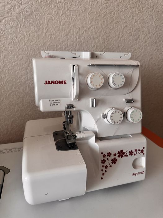 Оверлог. JANOME очень в хорошем состоянии