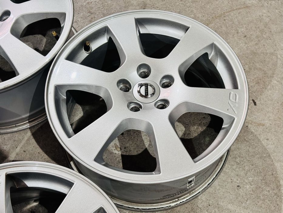 4бр ал Volvo XC40 17цола оригинални