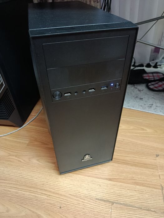 Calculator PC Intel i5-8400 8GB RAM DDR4 Adata SSD 256GB