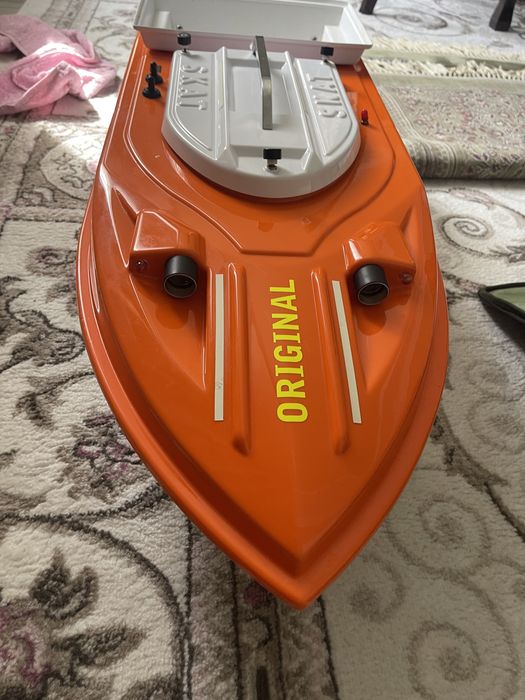 Кораблик для рыбалки