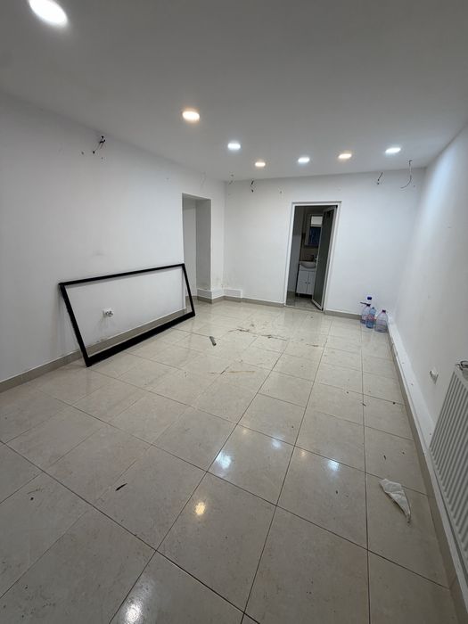 Inchiriez spatiu comercial zona centrala
