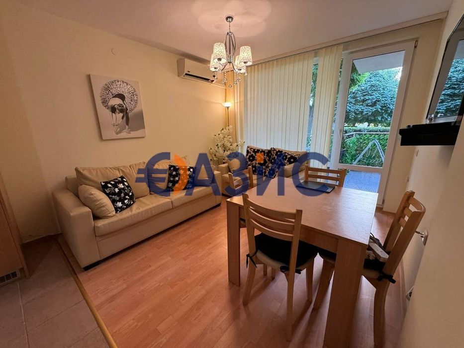 Продава се Двустаен апартамент в к.к. Слънчев бряг - 56 кв.м за 1161 €/кв.м - Снимка #2