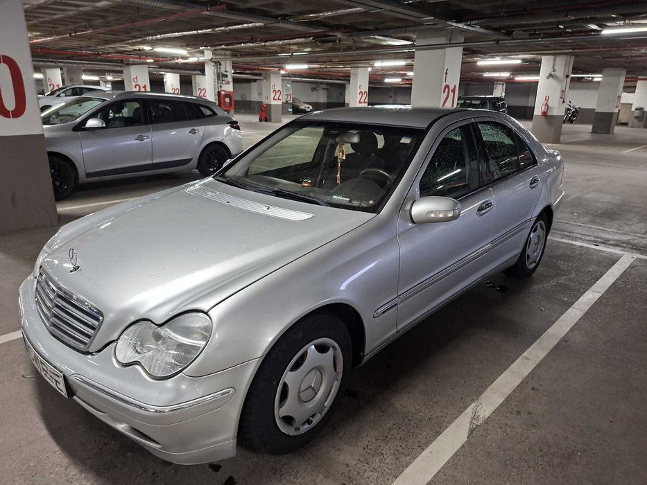 MERCEDES-BENZ E-Class 2004 — imagine 4