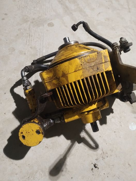 Transmisie hidrostatica eaton 1100