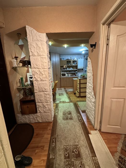 Inchiriez apartament 2 camere