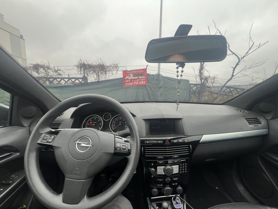 Opel Astra H GTC