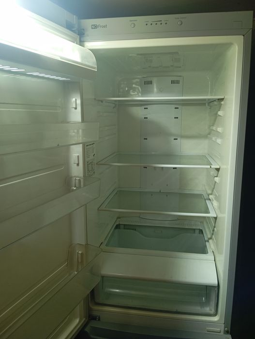 Продам холодильник Samsung