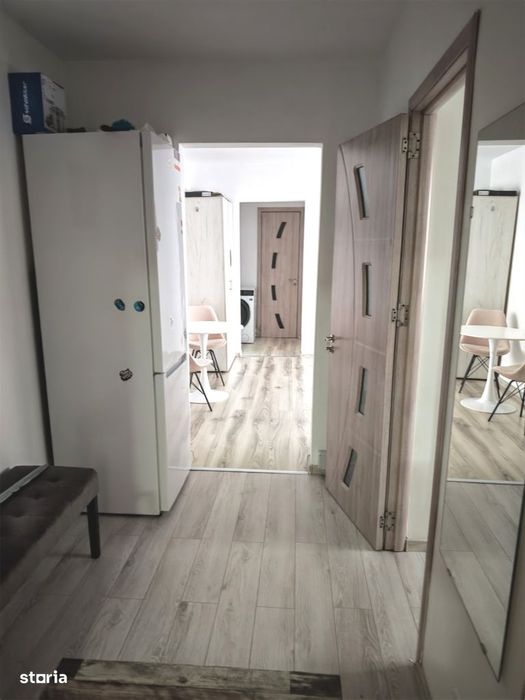 Apartament 3 camere semidecomandat