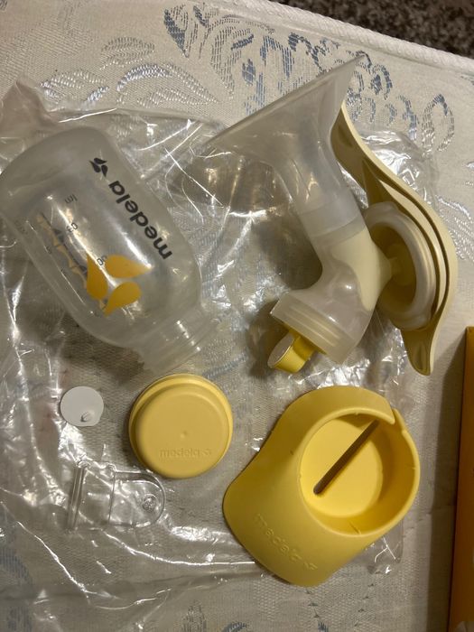 Молокоотсос Medela Harmony