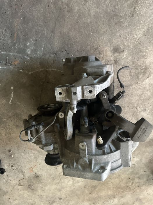 Ръчна скоростна кутия 1.8Т audi vw seat skoda 1.8t