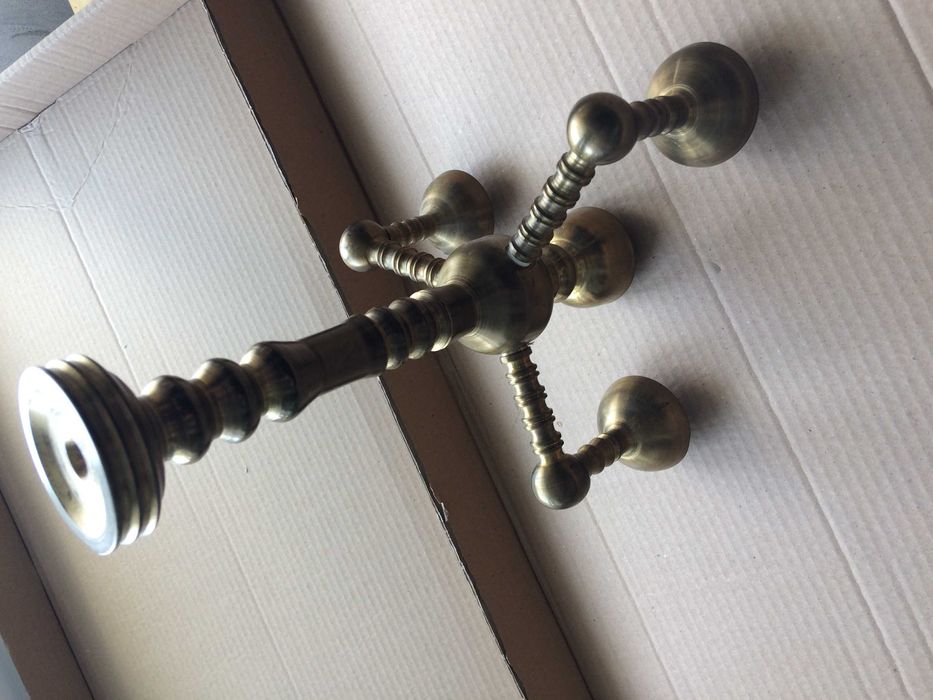 Стар свещник от месинг тежък и масивен