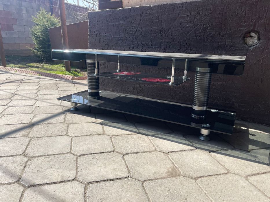 Тумба стеклянная