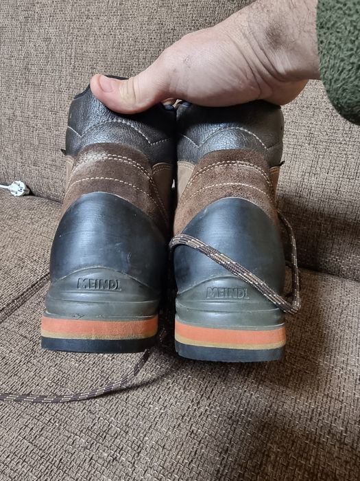 Bocanci meindl nr 44