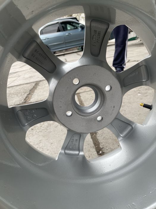 Диски с шинами 4-100