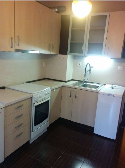 Дава се под наем Двустаен апартамент в София, Център - 65 кв.м за 450 € - Снимка #2