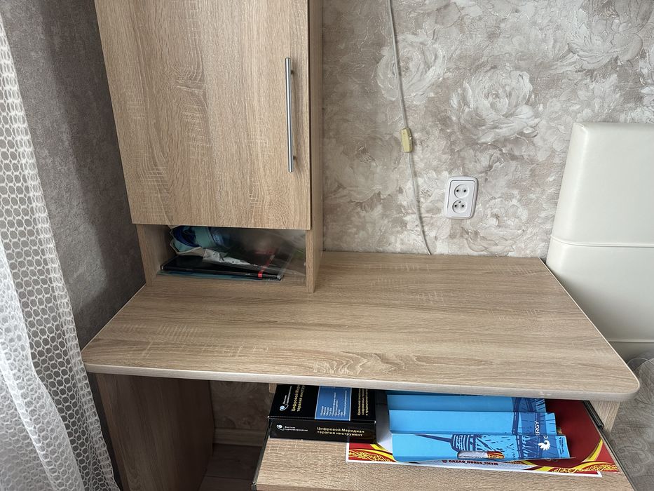 Стол копьютерный