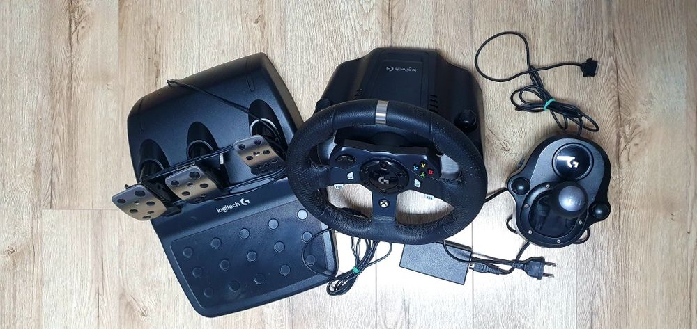 Gaming Volan Logitech G920 Volan+pedal+schimbător+adapter 

Funcționea