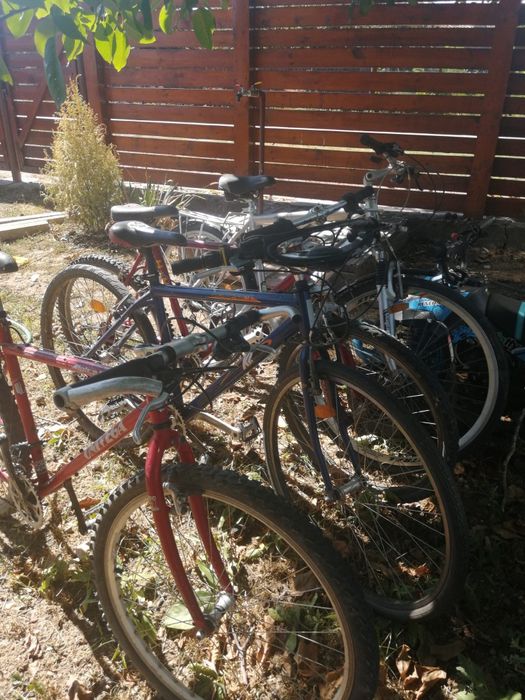 Biciclete de vanzare