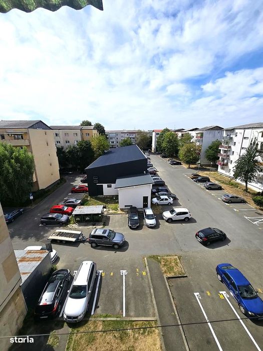 Apartament 2 camere semidecomandat, Micro 16 – Str. Universului nr. 8