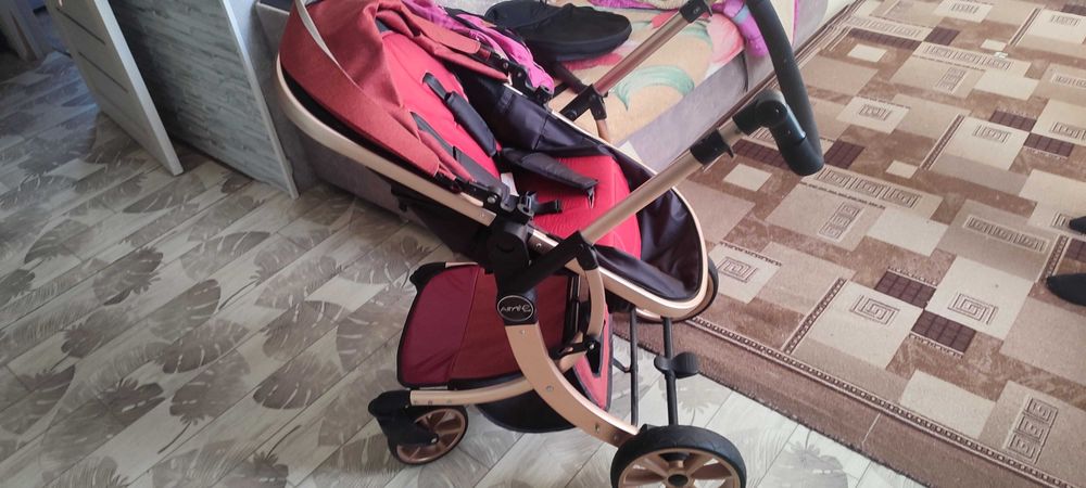 Продам коляску детскую