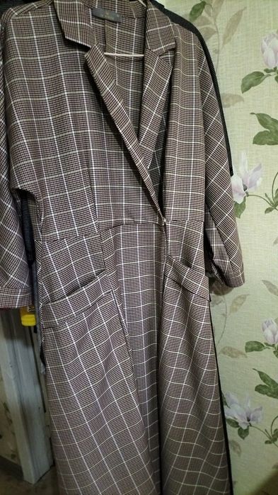 Платья,костюмы, ветровки