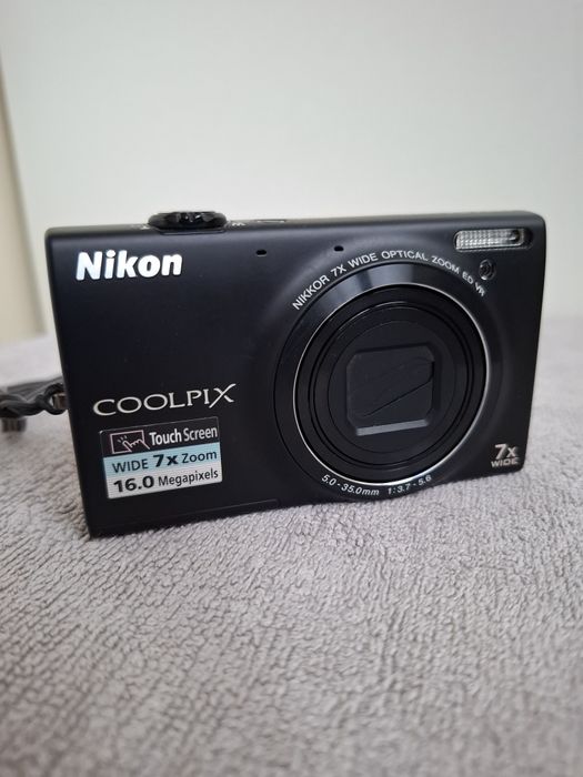Nikon Coolpix S6100 Touchscreen imprimă data/ora  perfect insta/tik-to