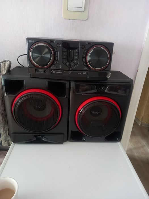 Продам стереосистему lg