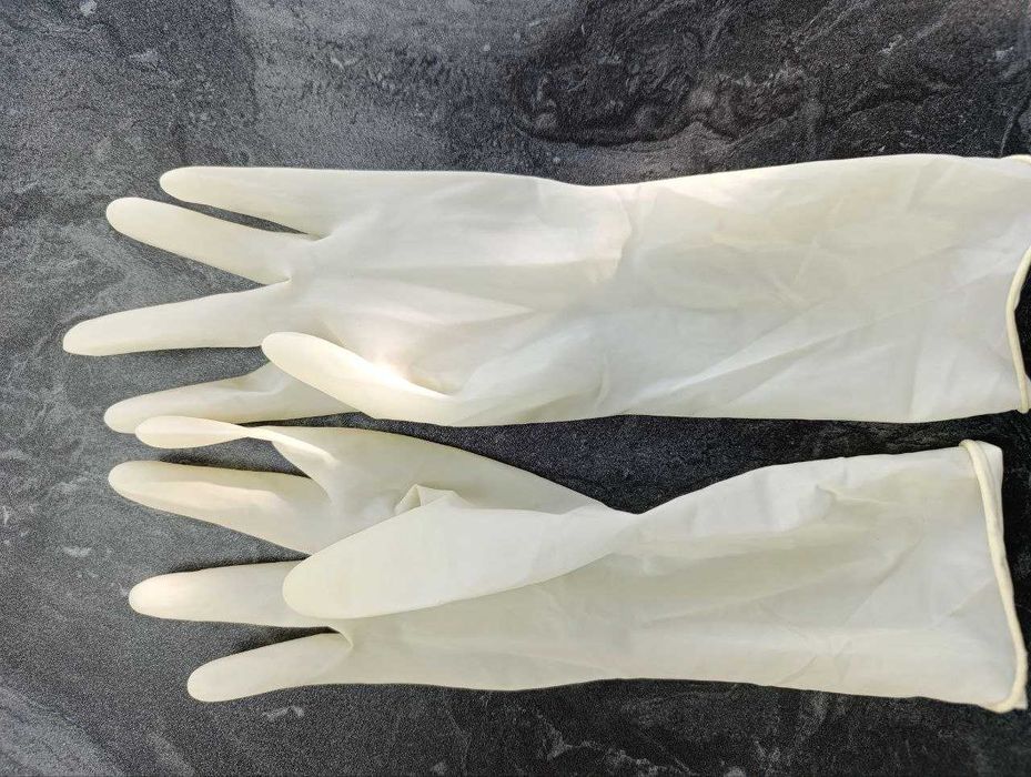 Одноразовые латексные перчатки